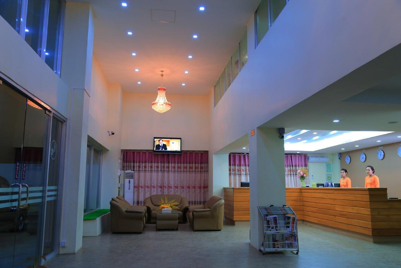 King & Queen Hotel Monywa Exteriör bild