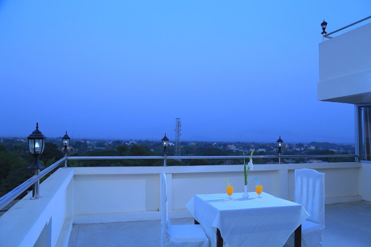 King & Queen Hotel Monywa Exteriör bild