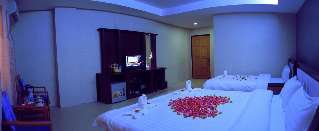 King & Queen Hotel Monywa Exteriör bild